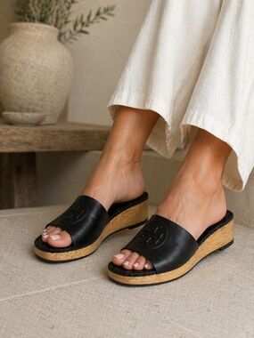 Tory Burch Ines 80mm Wedge Slide Sandals Black Leather Logo Wood Platform 8 NWOB